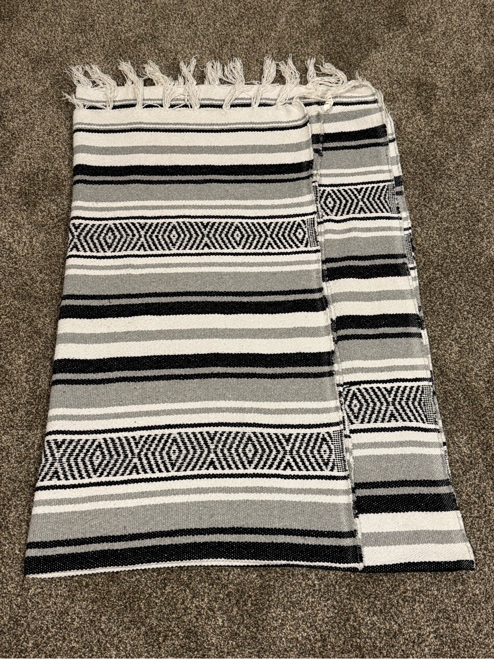 Mexican Falsa Blanket Black & Gray Striped Fringe: Approx 45” x 76” : clean